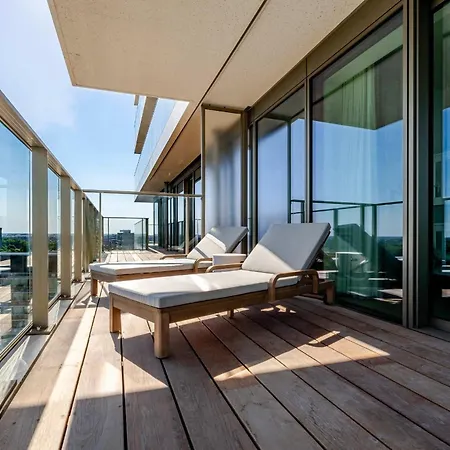 Sky Tower Ii - Modern With Panoramic Views Апартаменты *